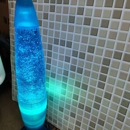 「火箭閃粉熔岩燈」、 「Glitter Lava Lamp」、「Glitter Rocket Lamp」