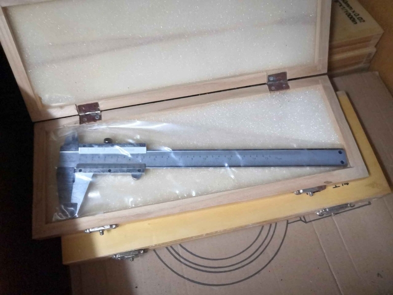 全新卡尺  CALIPER 帶錶卡尺