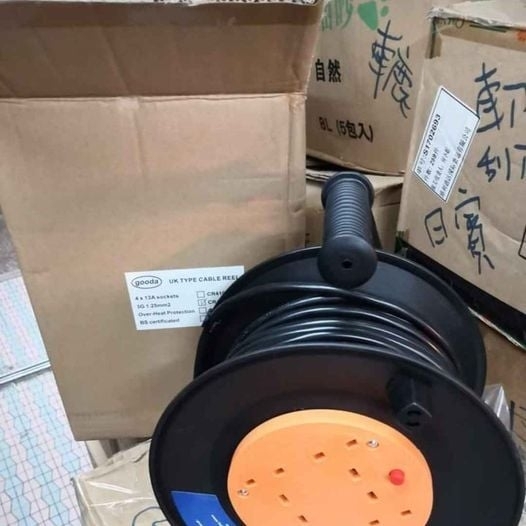 13a, 一出四電線拖轆